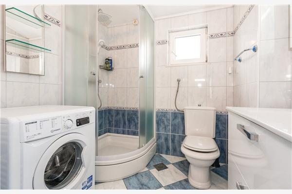 House K1, for 8 persons