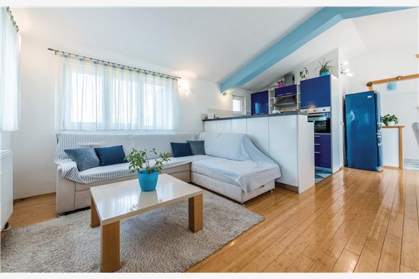 House K1, for 8 persons