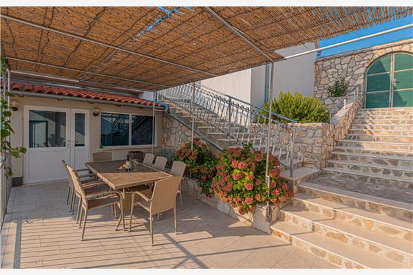 House K1, for 8 persons