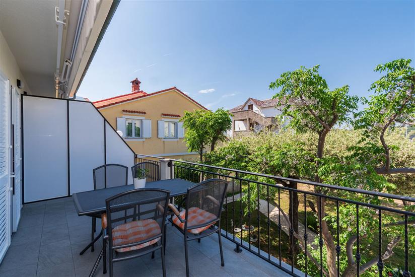 Apartment A4, for 4 persons