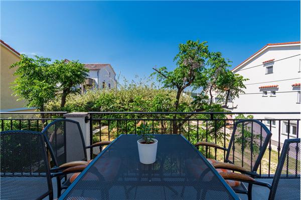 Apartment A4, for 4 persons