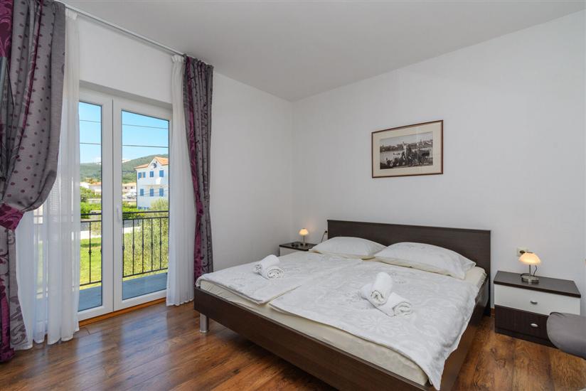 Apartment A4, for 4 persons