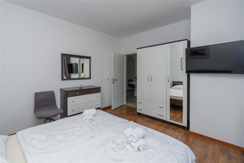 Apartment A4, for 4 persons