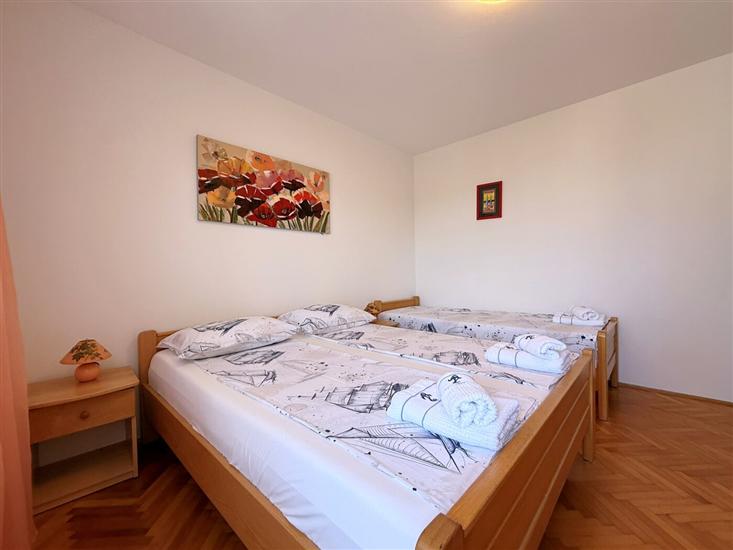 Apartment A1, for 3 persons
