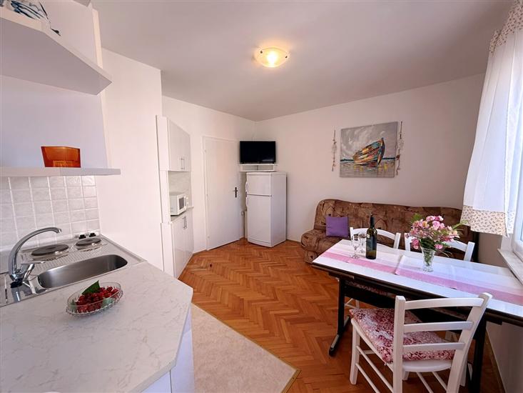 Apartment A1, for 3 persons