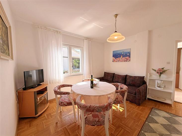 Apartment A2, for 4 persons
