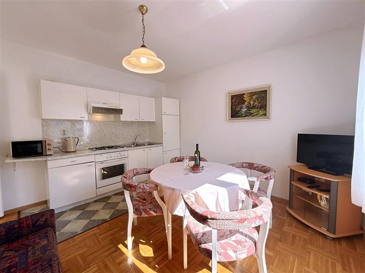 Apartment A2, for 4 persons