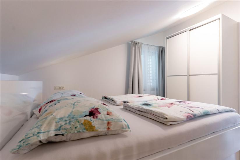 Apartment A5, for 4 persons