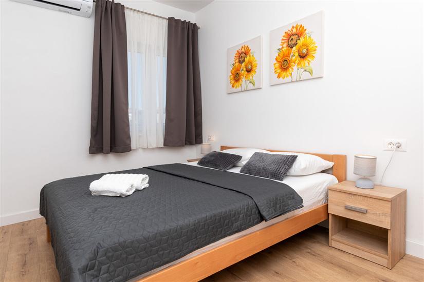 Apartment A1, for 6 persons
