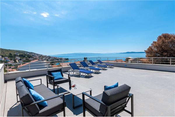 Apartment A1, for 6 persons