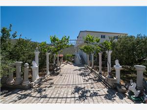 Apartments Jadranka Grebastica, Size 68.00 m2, Airline distance to town centre 250 m