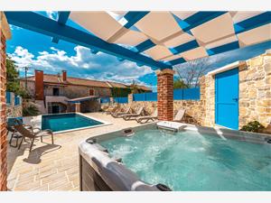 House Bepo i Zara Sukosan (Zadar), Stone house, Size 120.00 m2, Accommodation with pool