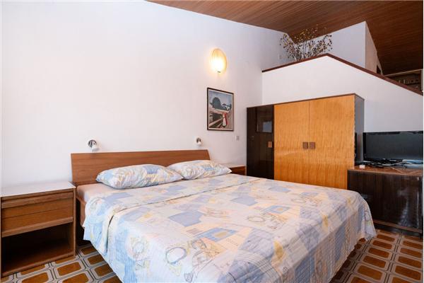 Apartment A2, for 5 persons