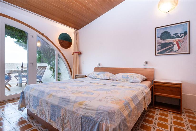 Apartment A2, for 5 persons