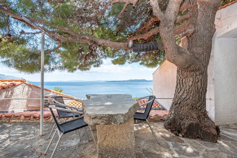 Apartment A2, for 5 persons