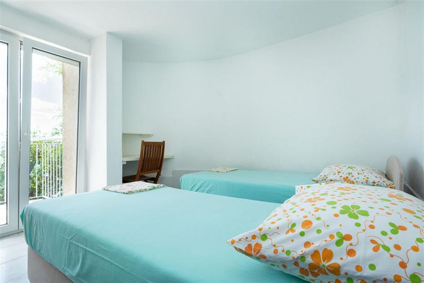 Apartment A2, for 5 persons