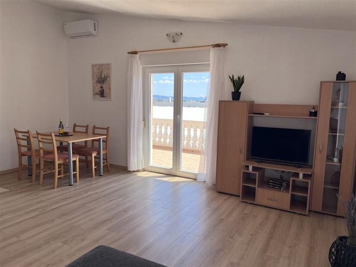 Apartment A4, for 4 persons