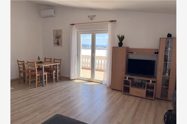 Apartment A4, for 4 persons