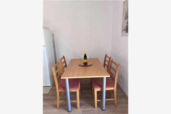 Apartment A4, for 4 persons