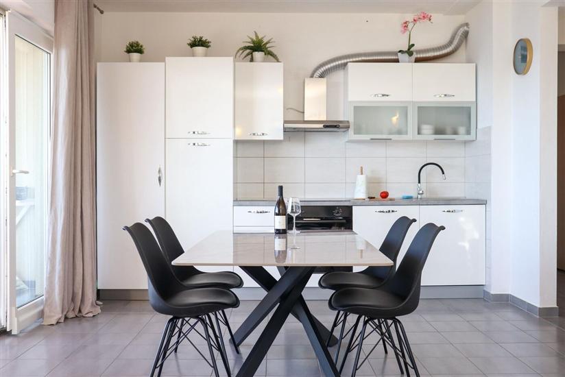 Apartment A3, for 6 persons