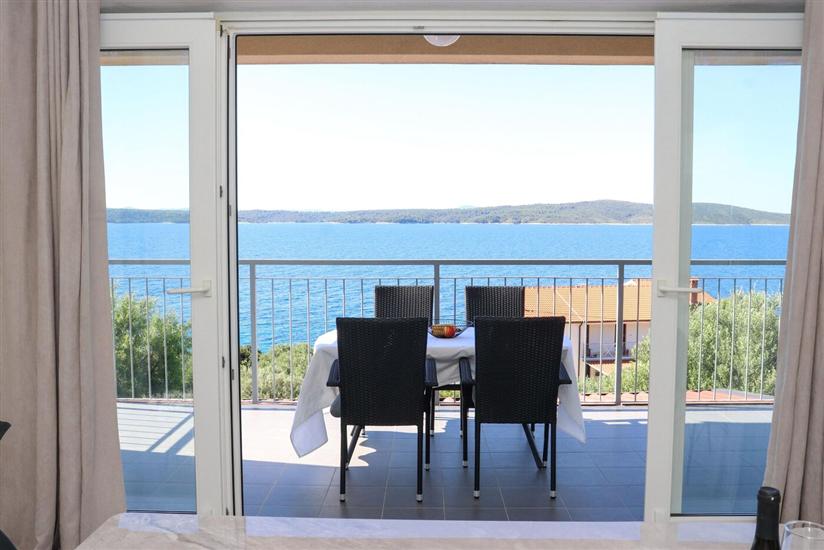Apartment A3, for 6 persons