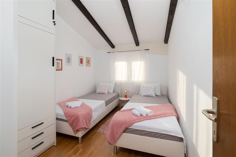 Apartment A2, for 4 persons