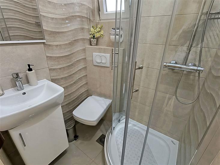 Apartment A3, for 8 persons