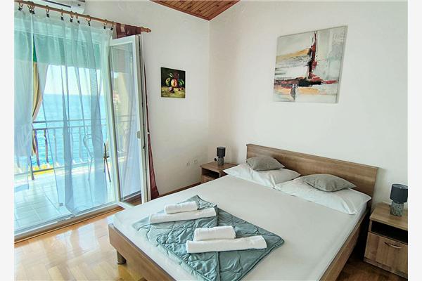 Apartment A3, for 8 persons