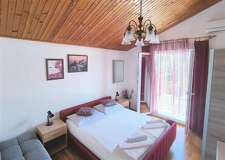 Apartment A3, for 8 persons