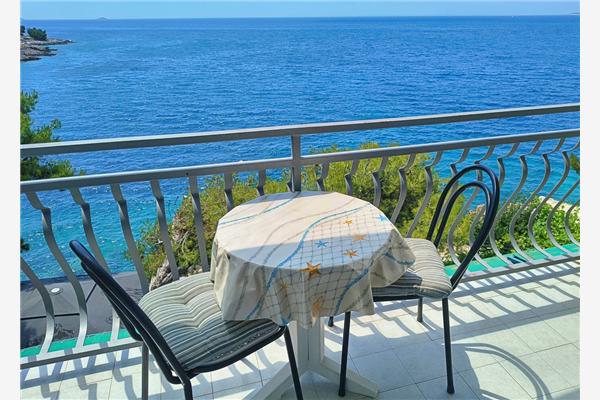 Apartment A3, for 8 persons