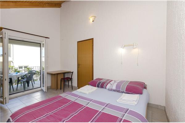 Apartment A4, for 4 persons