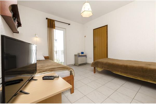 Apartment A4, for 4 persons