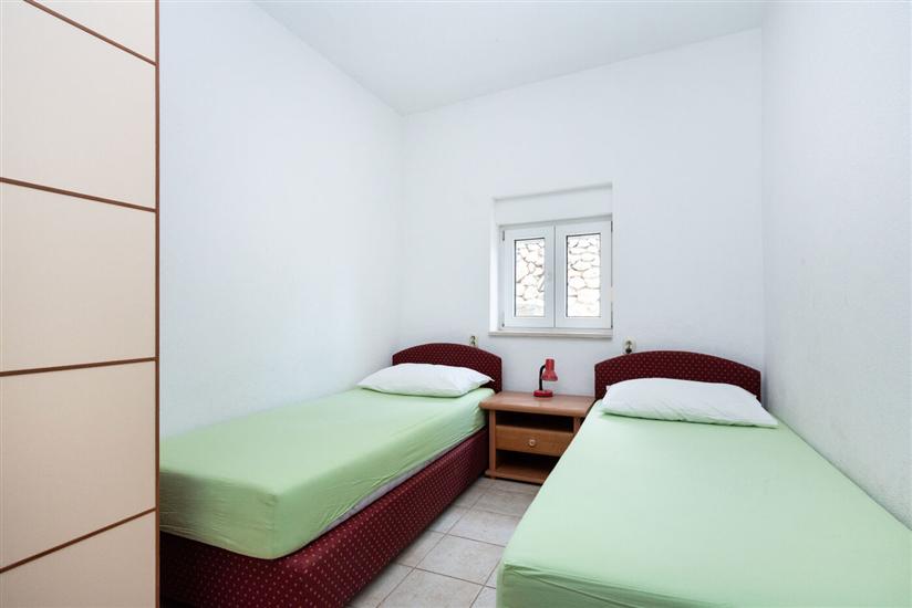 Apartment A4, for 4 persons