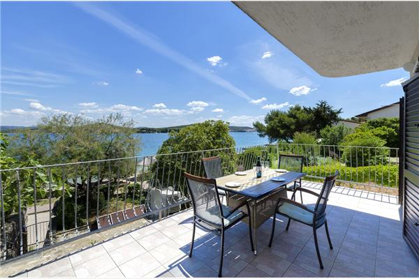 Apartment A1, for 4 persons