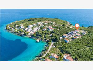 Apartments Mirjana Necujam - island Solta, Size 47.00 m2, Airline distance to the sea 100 m