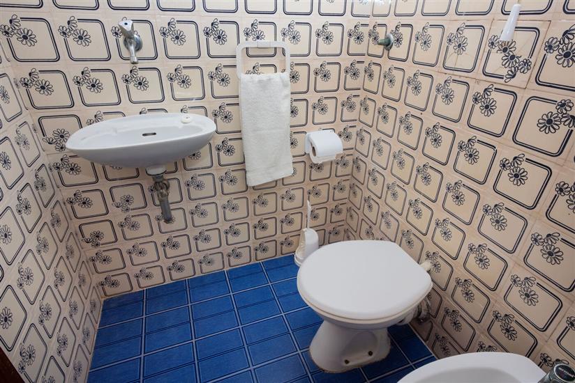Apartment A1, for 6 persons