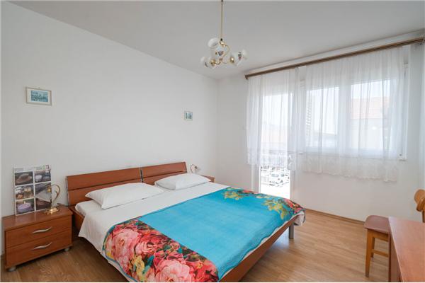 Apartment A1, for 8 persons
