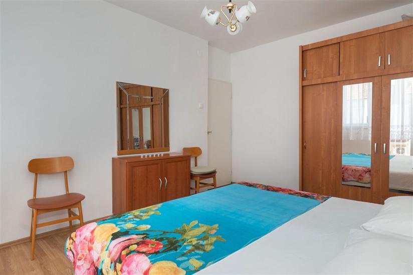 Apartment A1, for 8 persons