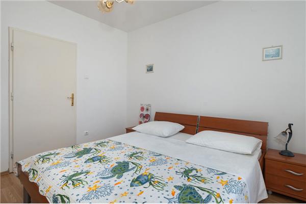 Apartment A1, for 8 persons