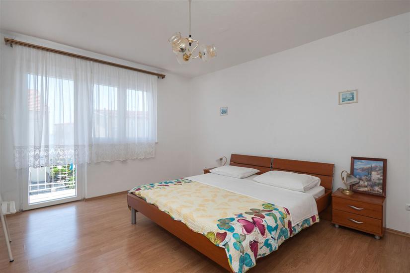 Apartment A1, for 8 persons