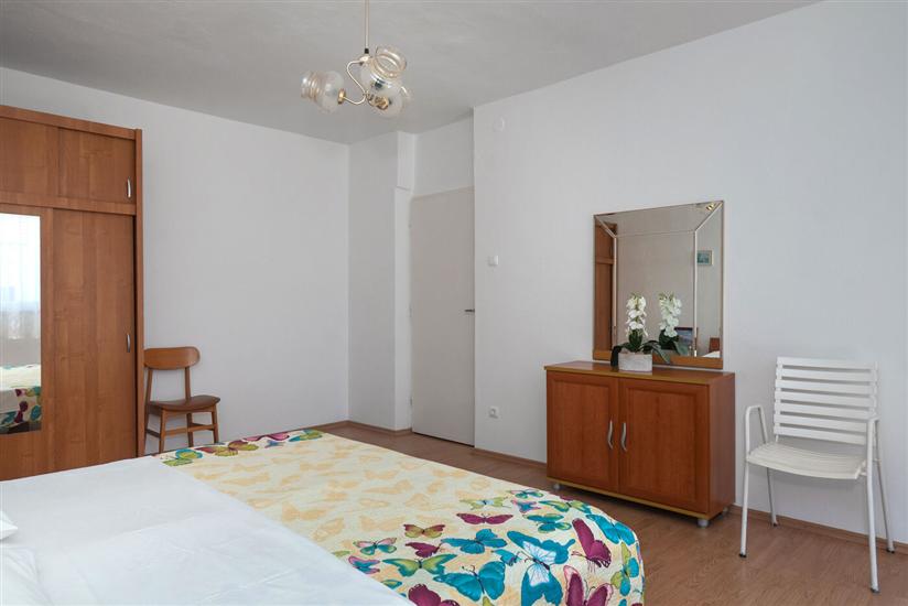 Apartment A1, for 8 persons