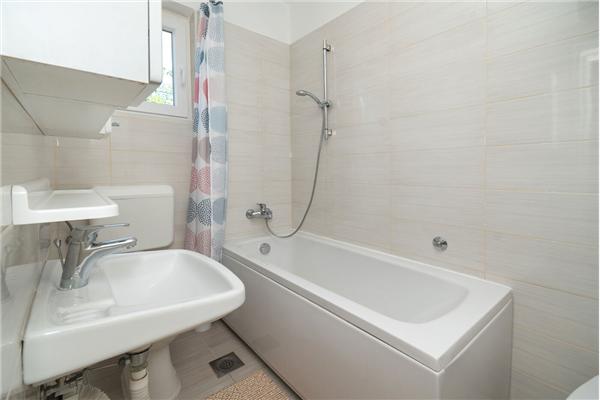 Apartment A1, for 8 persons
