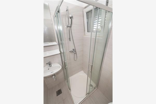 Apartment A1, for 8 persons