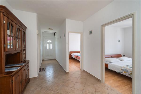 Apartment A1, for 8 persons