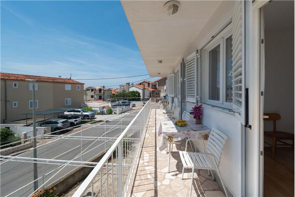 Apartment A1, for 8 persons