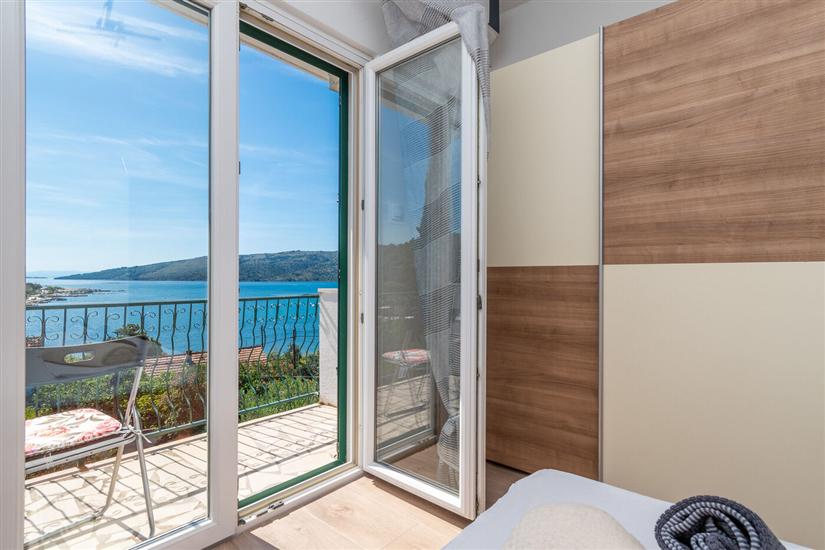 Apartment A4, for 3 persons