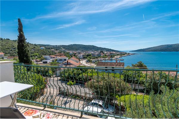 Apartment A4, for 3 persons