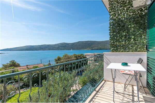 Apartment A4, for 3 persons