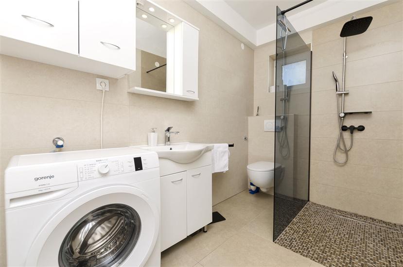 Apartment A2, for 3 persons