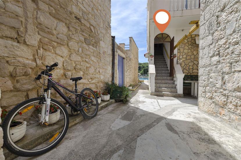 Apartmaj Mirni by the sea
